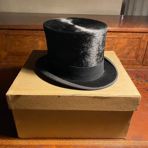 Abercrombie & Fitch Beaver Top Hat and Box