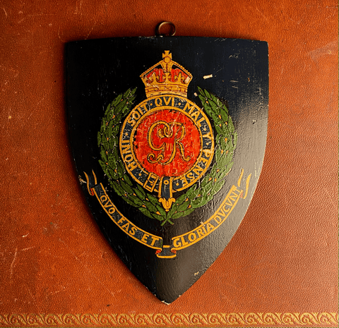 British Chivalric Order of the Garter Shield - Tuxedo Park Junk Shop