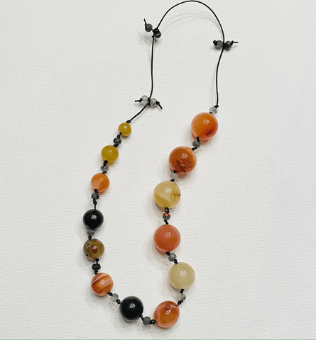 Knotted Chalcedony and Bloodstone Necklace - Tuxedo Park Junk Shop