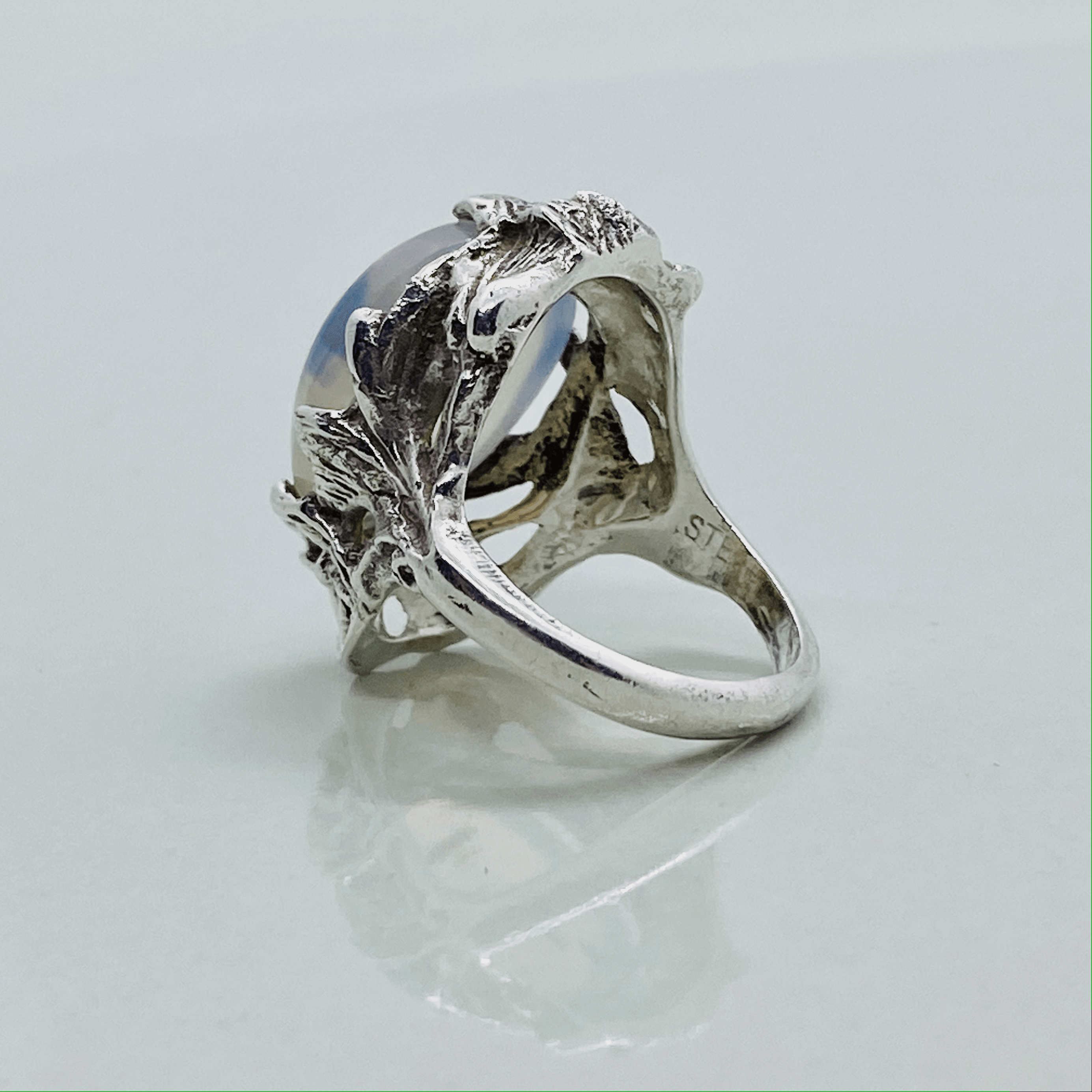 Art Nouveau Agate Cabochon Ring - Tuxedo Park Junk Shop