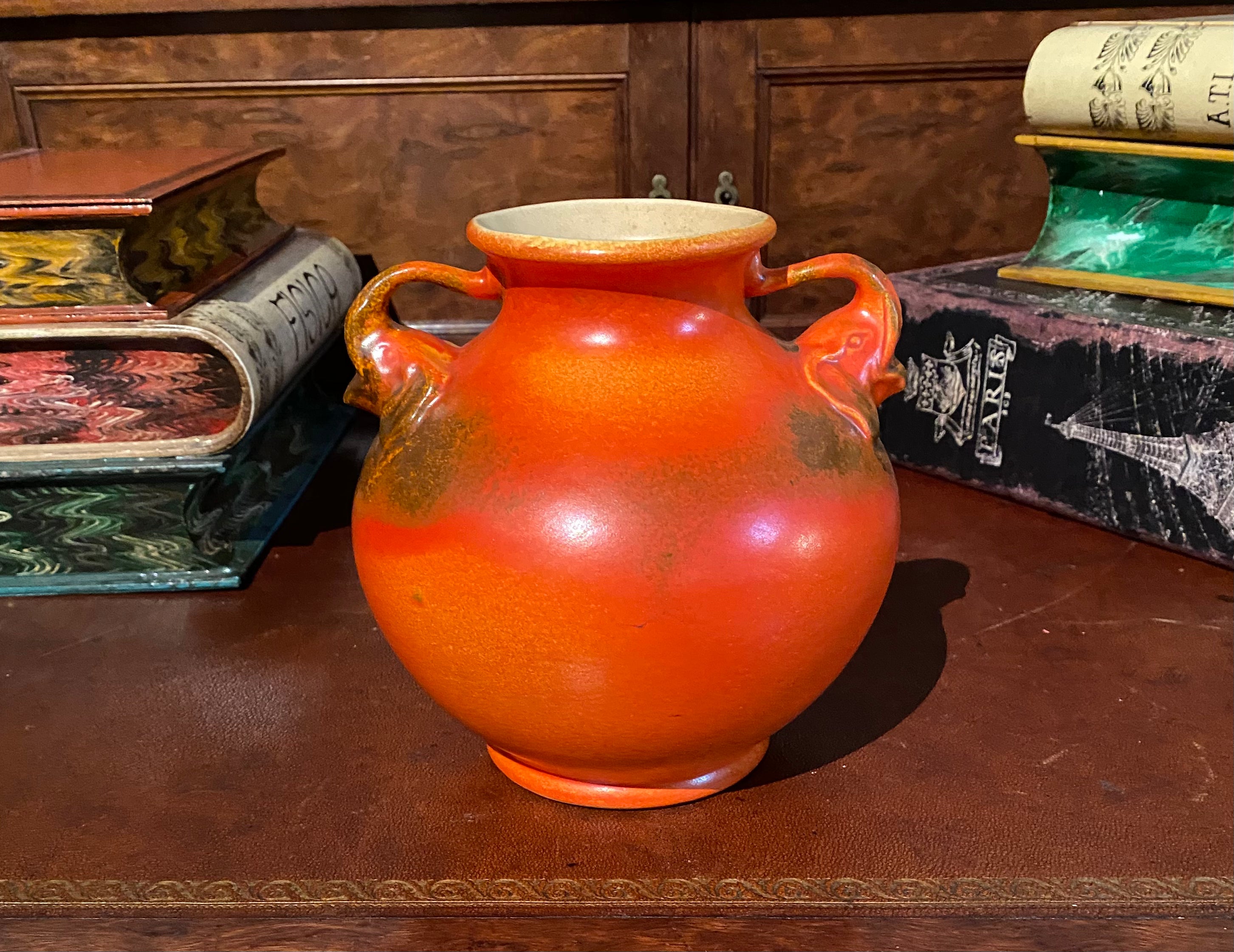 Rumrill Red Wing 215 Elephant Vase