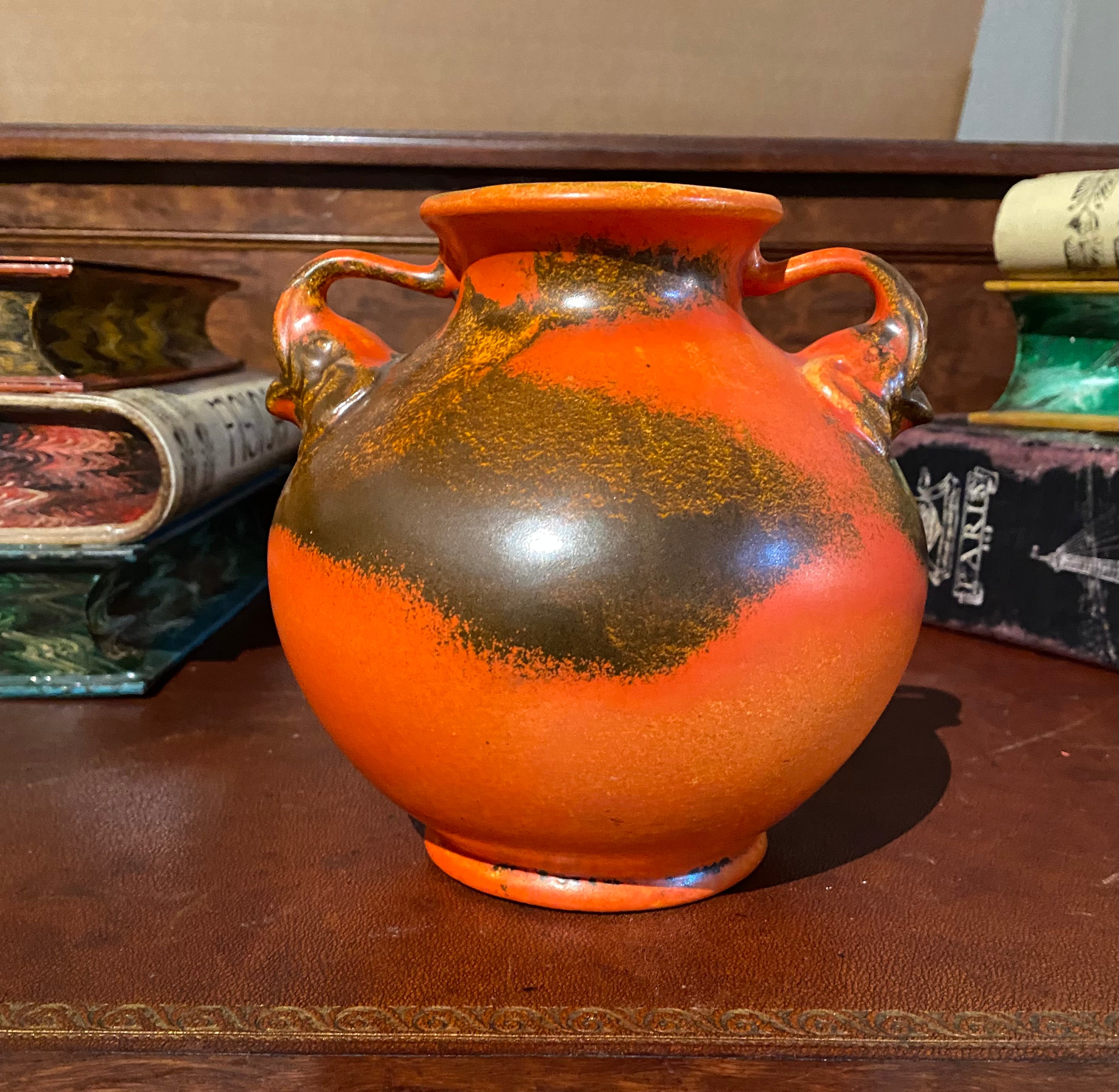 Rumrill Red Wing 215 Elephant Vase